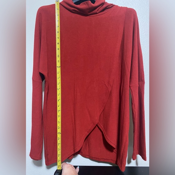 Tickled Teal Athena Cowl Neck Top-size xl - Picture 8 of 11